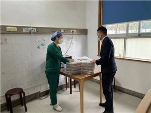 華逸府醫(yī)療系統(tǒng)項目自制甜品溫暖醫(yī)護職工！